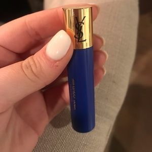 Yves Saint Laurent mini blue mascara
